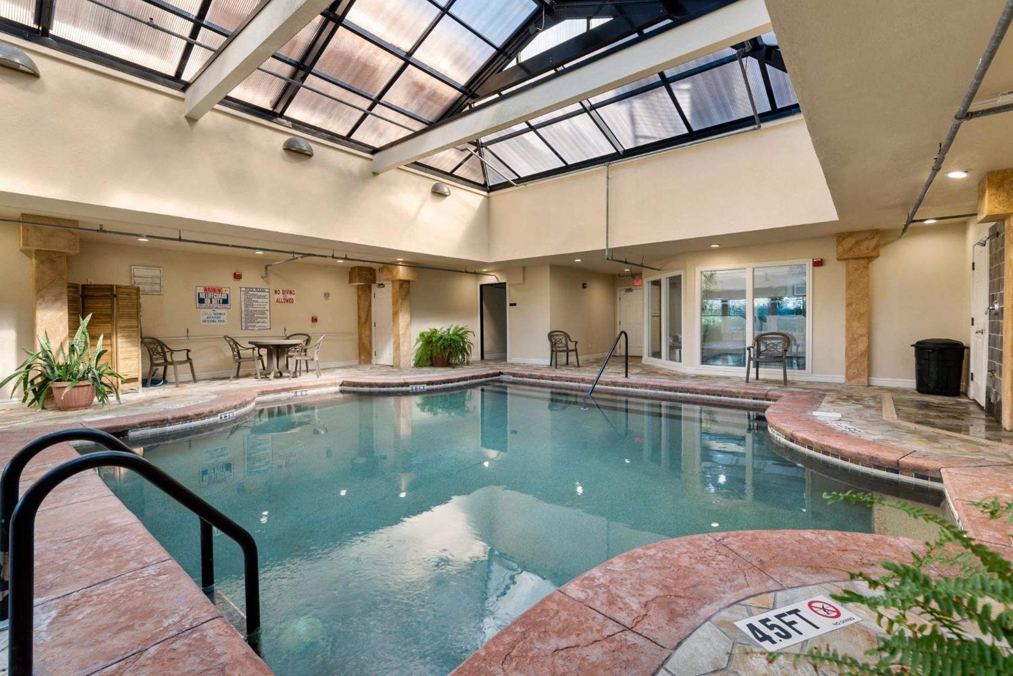 Salty Shenanigans Aparthotel Kill Devil Hills Bagian luar foto